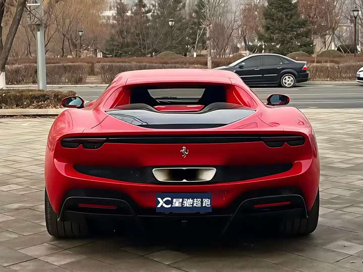 Фото 3 - Ferrari 296