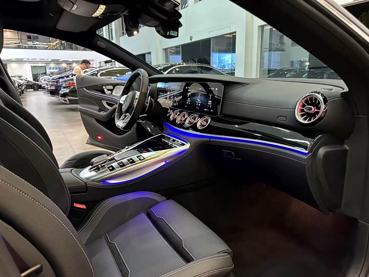 Фото 7 - Mercedes-Benz AMG GT