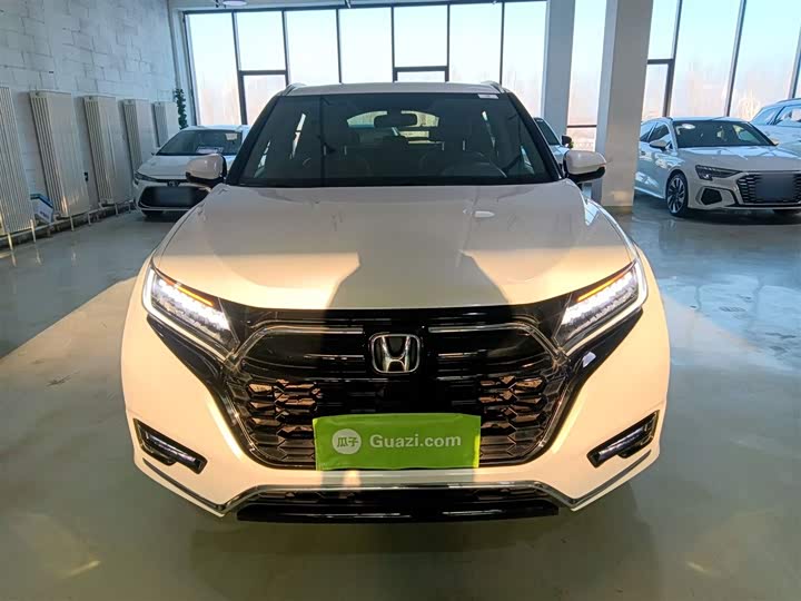 Фото 3 - Honda UR-V