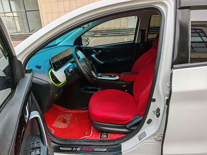 Фото 7 - Changan BenBen E-Star