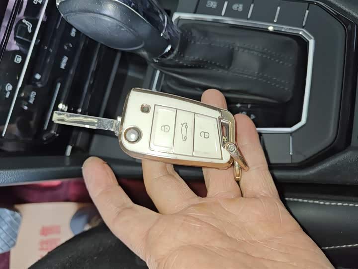 Фото 9 - Volkswagen Lamando L