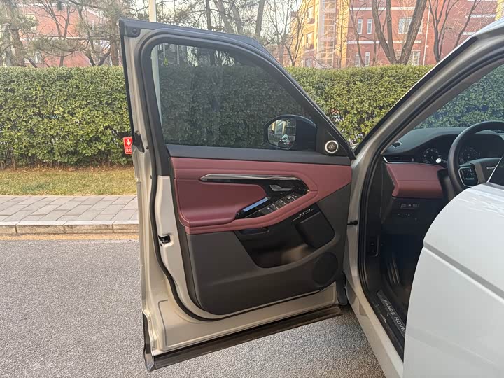 Фото 7 - Land Rover Range Rover Evoque L