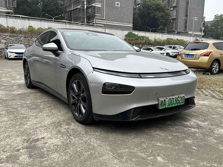 Фото 3 - XPeng P7