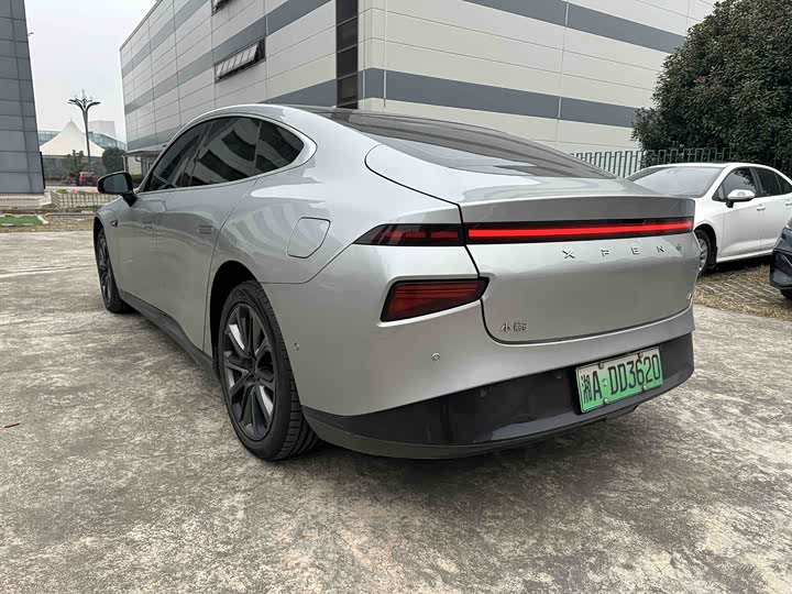 Фото 5 - XPeng P7