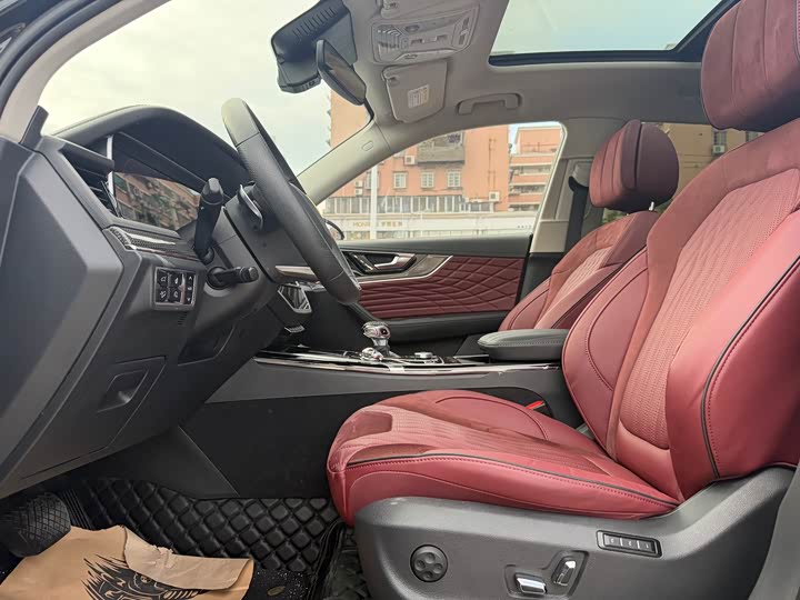 Фото 7 - Hongqi HS5