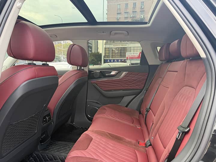 Фото 8 - Hongqi HS5