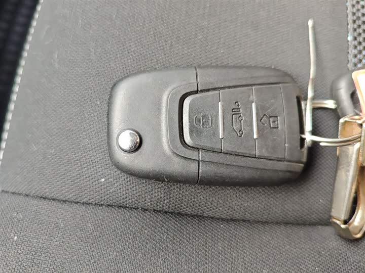 Фото 9 - Maxus V80