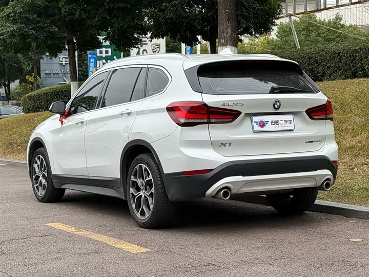 Фото 4 - BMW X1
