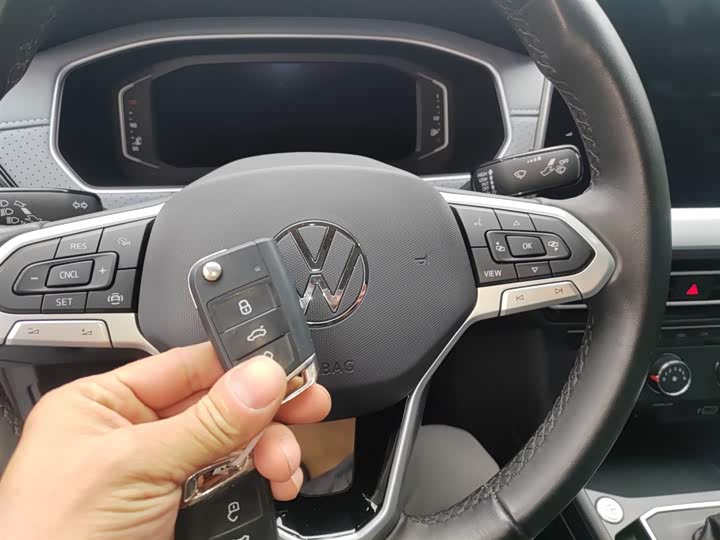 Фото 9 - Volkswagen Lavida