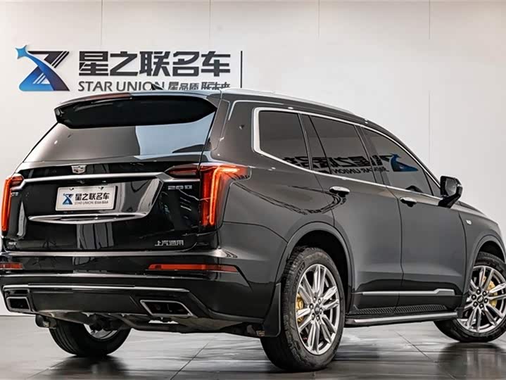Фото 7 - Cadillac XT6
