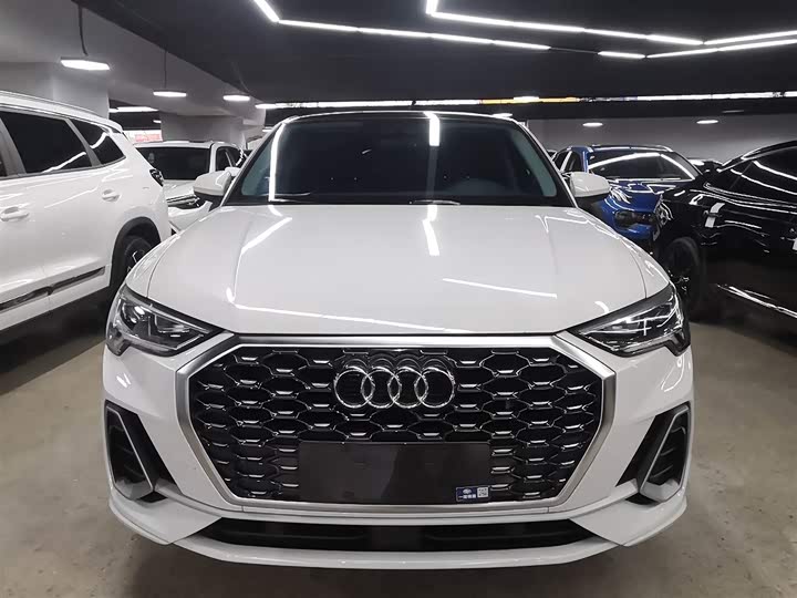 Фото 3 - Audi Q3 Sportback