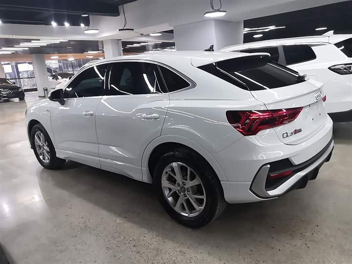 Фото 5 - Audi Q3 Sportback