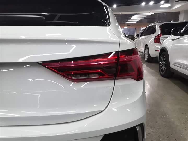 Фото 8 - Audi Q3 Sportback