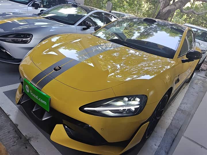 Фото 1 - Xiaomi SU7 Ultra