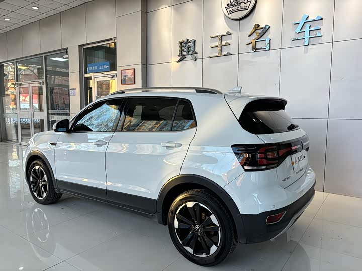 Фото 4 - Volkswagen Tacqua