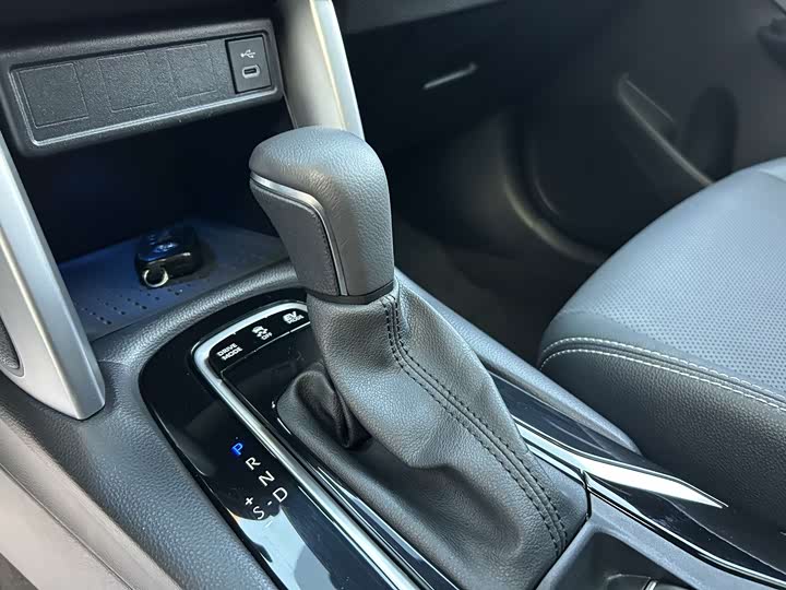 Фото 6 - Toyota Frontlander