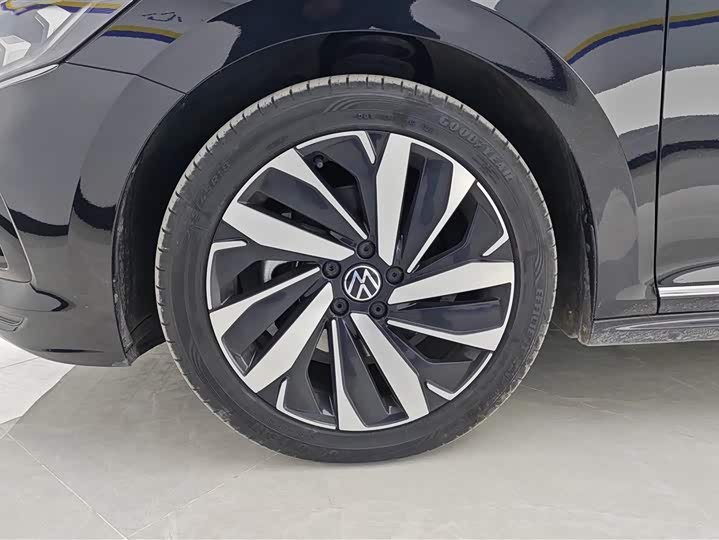 Фото 6 - Volkswagen Passat