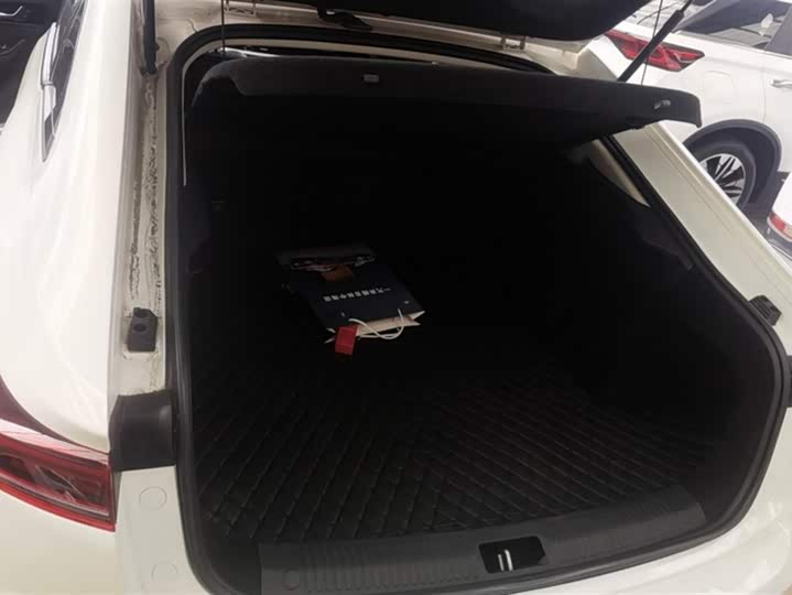 Фото 4 - Bestune B70