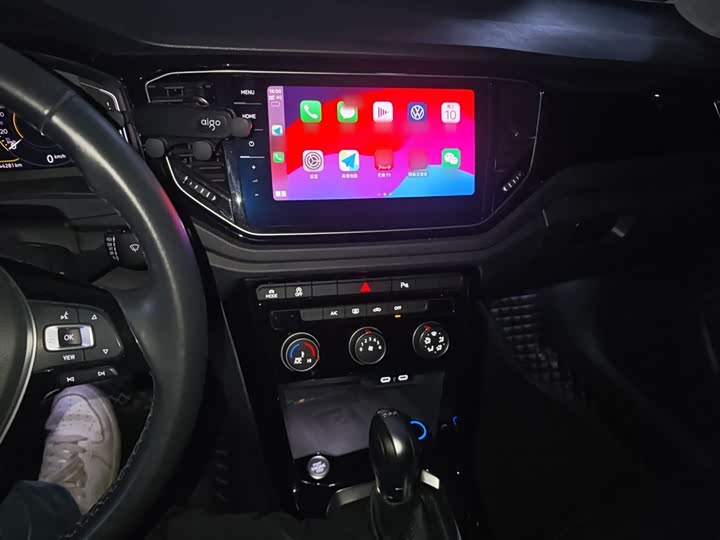 Фото 6 - Volkswagen T-Roc