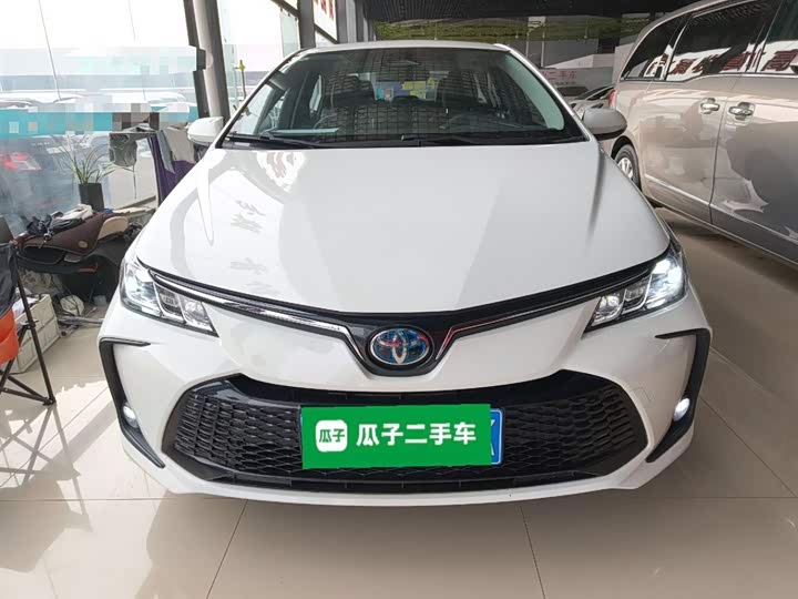 Фото 3 - Toyota Corolla