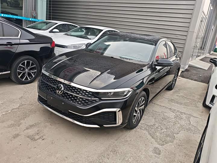 Фото 1 - Volkswagen Lavida