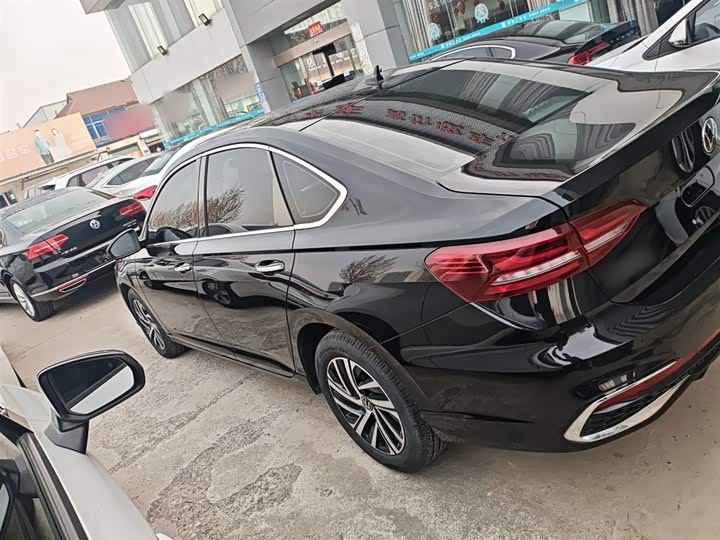 Фото 5 - Volkswagen Lavida