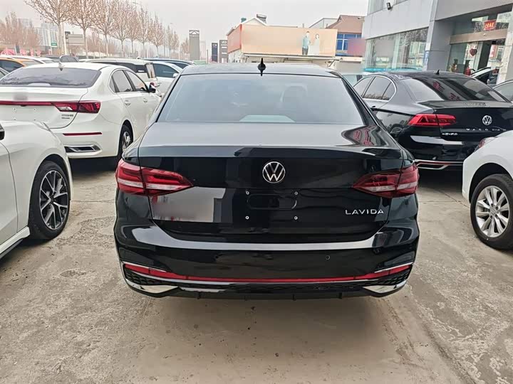 Фото 6 - Volkswagen Lavida