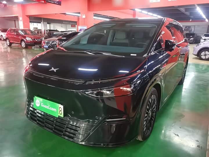Фото 2 - XPeng X9