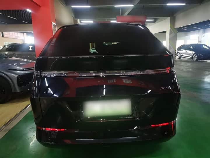 Фото 6 - XPeng X9