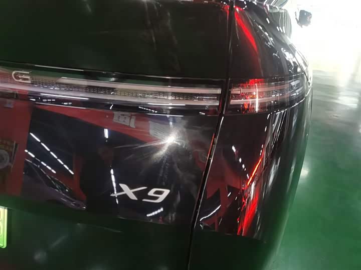 Фото 8 - XPeng X9