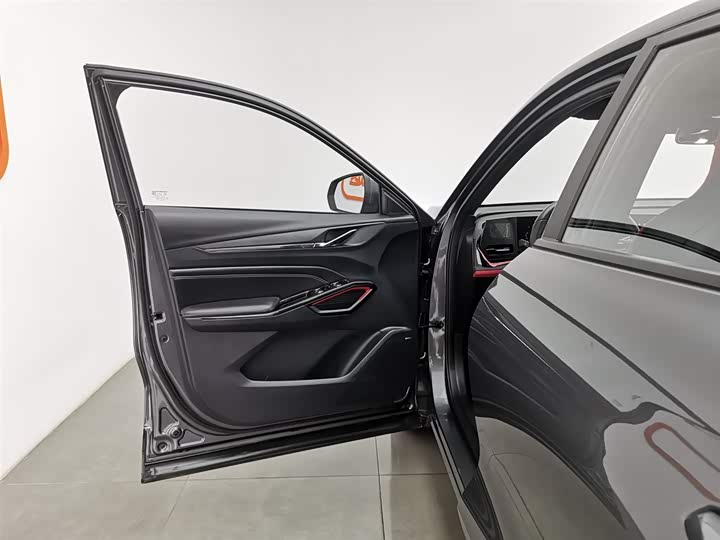 Фото 8 - Changan X5 Plus