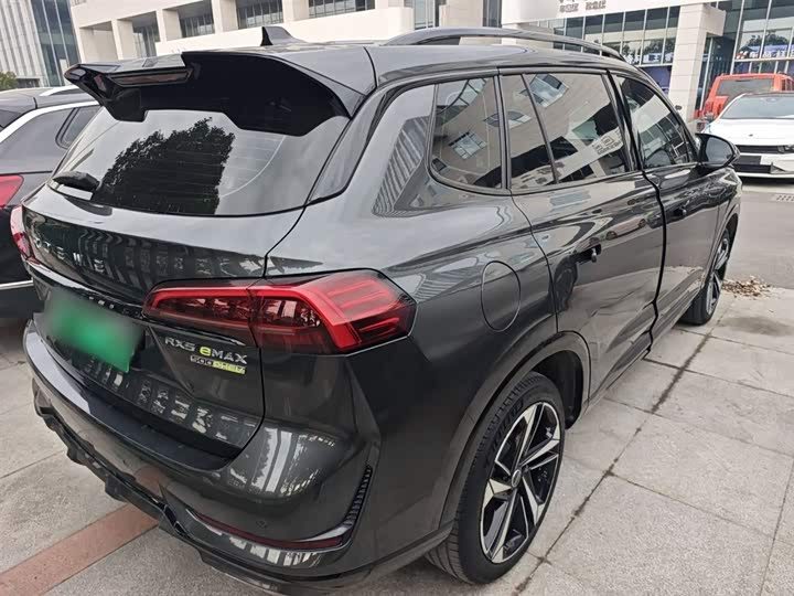 Фото 7 - Roewe RX5 eMax