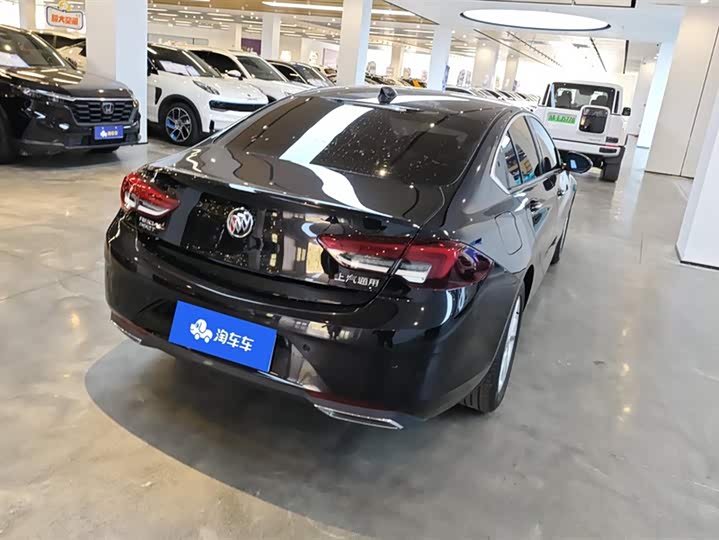 Фото 3 - Buick Regal