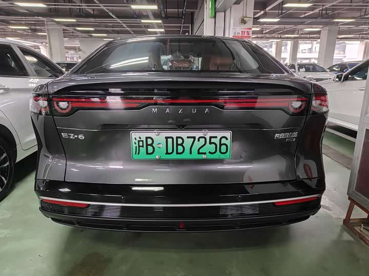 Фото 3 - Mazda EZ-6