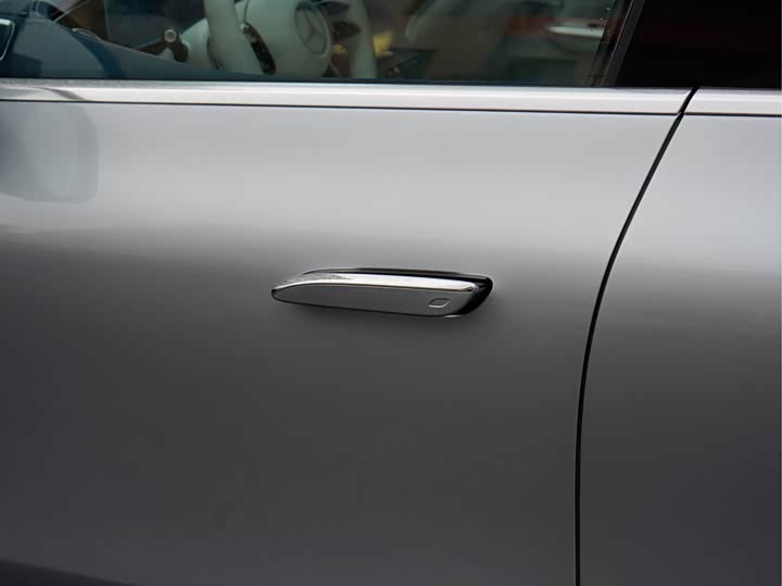 Фото 8 - Mercedes-Benz EQE