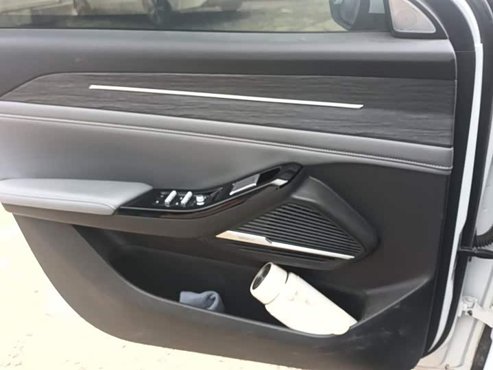 Фото 7 - Geely Galaxy L6