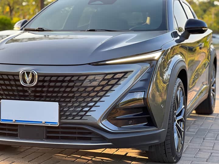 Фото 4 - Changan UNI-T