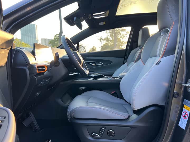 Фото 7 - Changan UNI-T