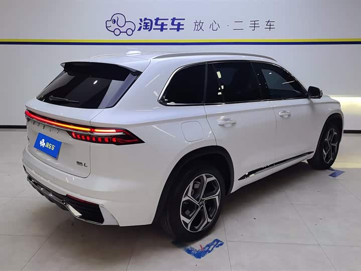 Фото 3 - Geely Monjaro