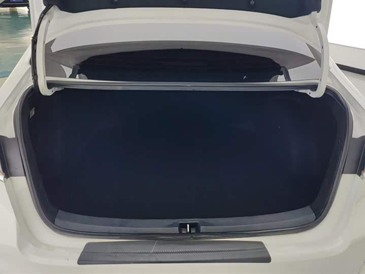 Фото 4 - Toyota Corolla