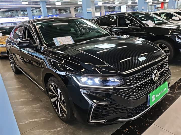 Фото 4 - Volkswagen Passat