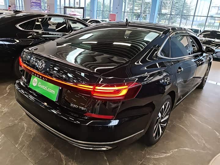 Фото 7 - Volkswagen Passat