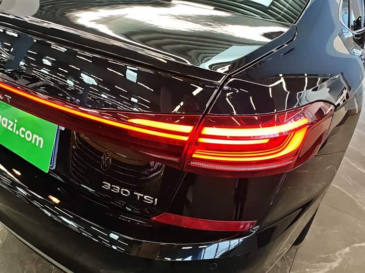 Фото 8 - Volkswagen Passat