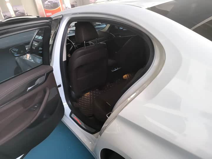 Фото 7 - BMW 5 Series