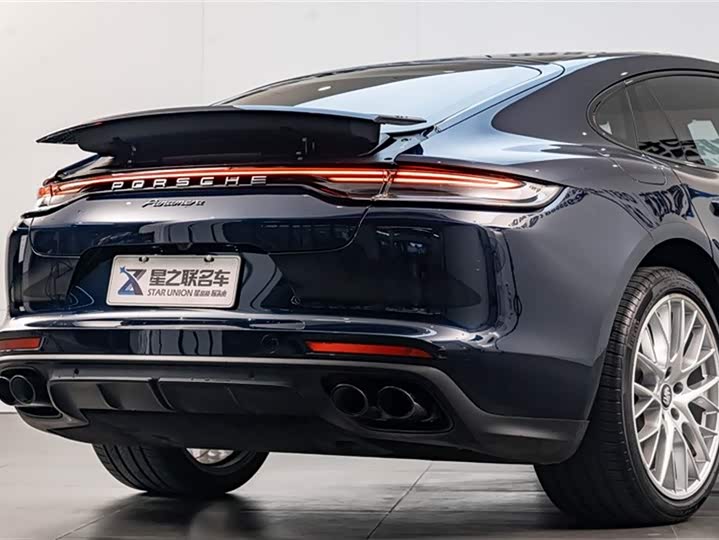 Фото 9 - Porsche Panamera