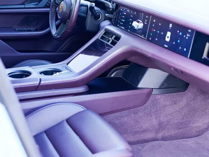 Фото 6 - Porsche Taycan