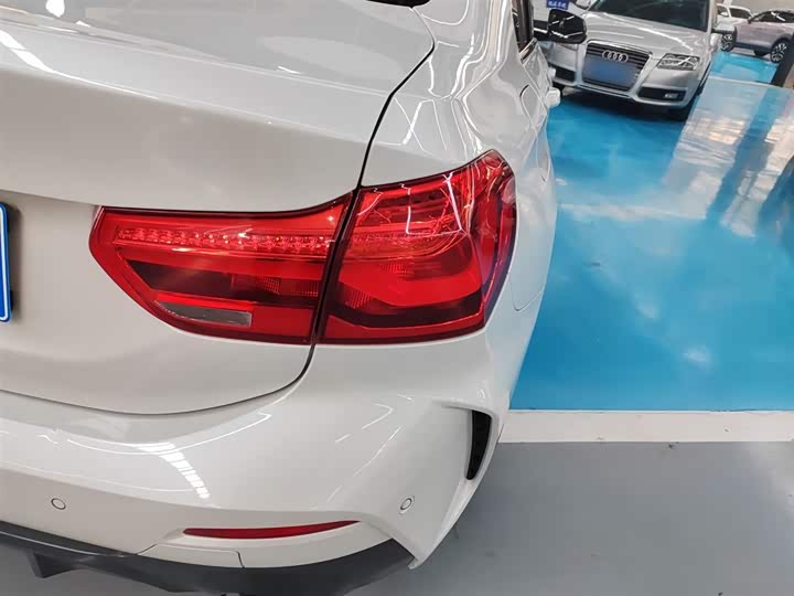 Фото 8 - BMW 1 Series