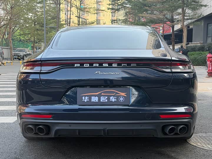 Фото 6 - Porsche Panamera