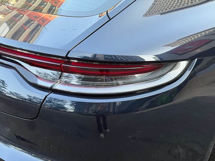 Фото 7 - Porsche Panamera