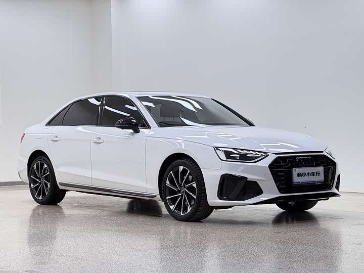 Фото 7 - Audi A4L